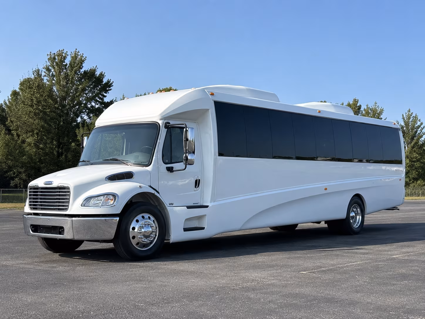 prom party buses with the amenities your group wants