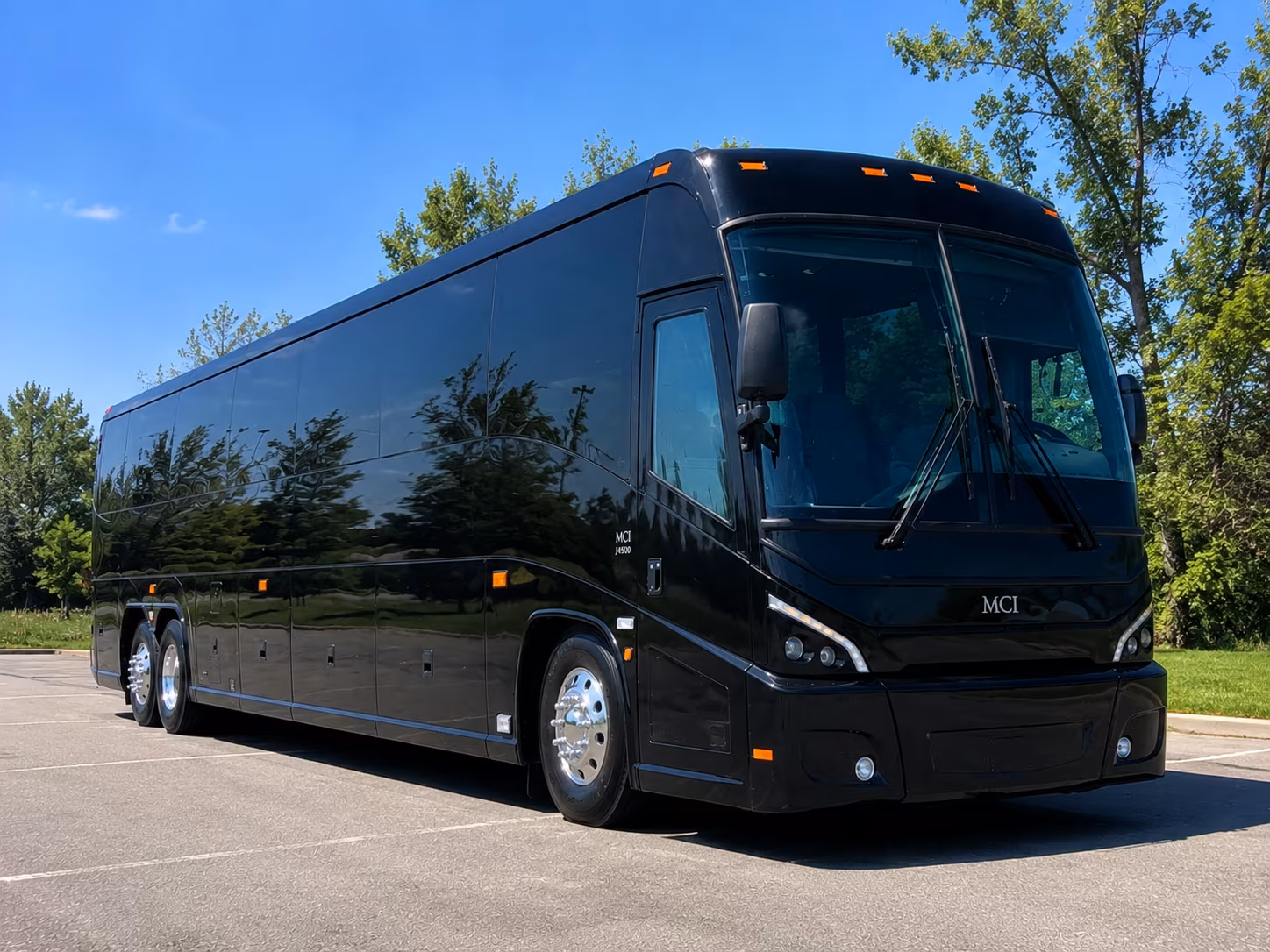 shuttle guests between compton ceremonies and los angeles reception venues